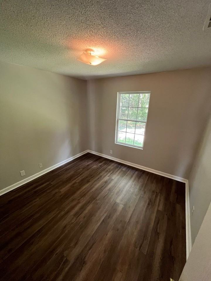 807 Ash Street Ext - Photo 7 of 12