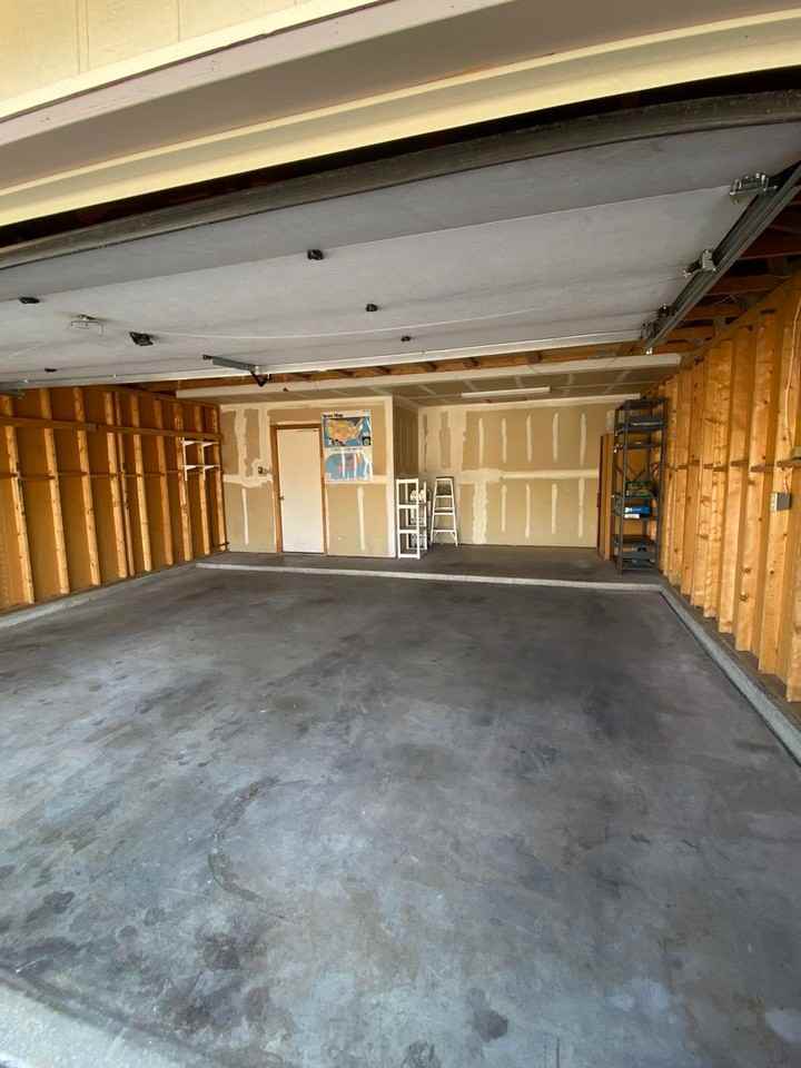 2058 Columbia Ct Ne - Photo 3 of 23