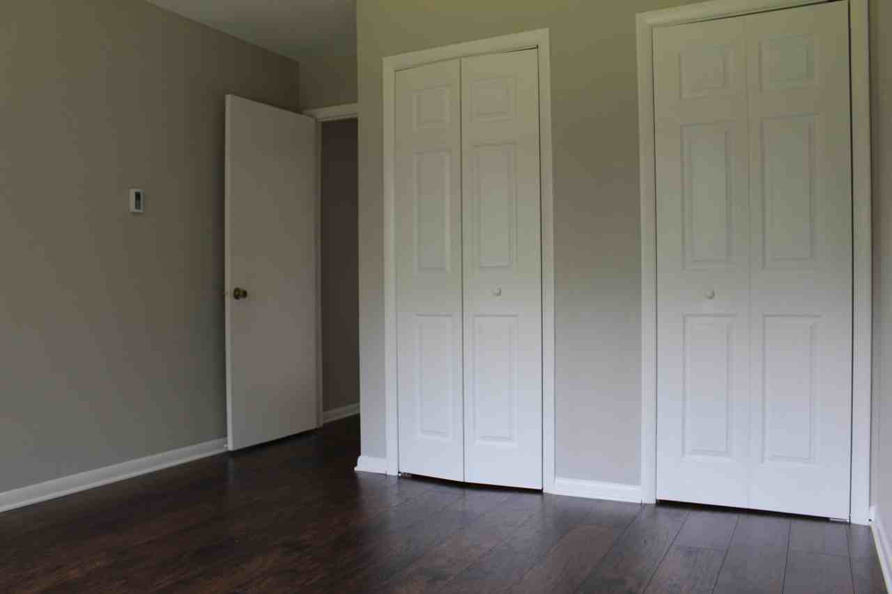 110 Griffith Rd - Photo 3 of 7