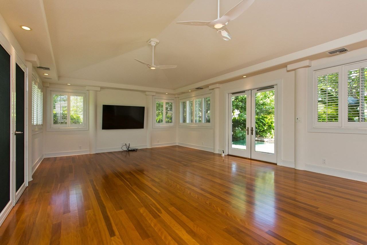 4716 Farmers Rd - Photo 2 of 25