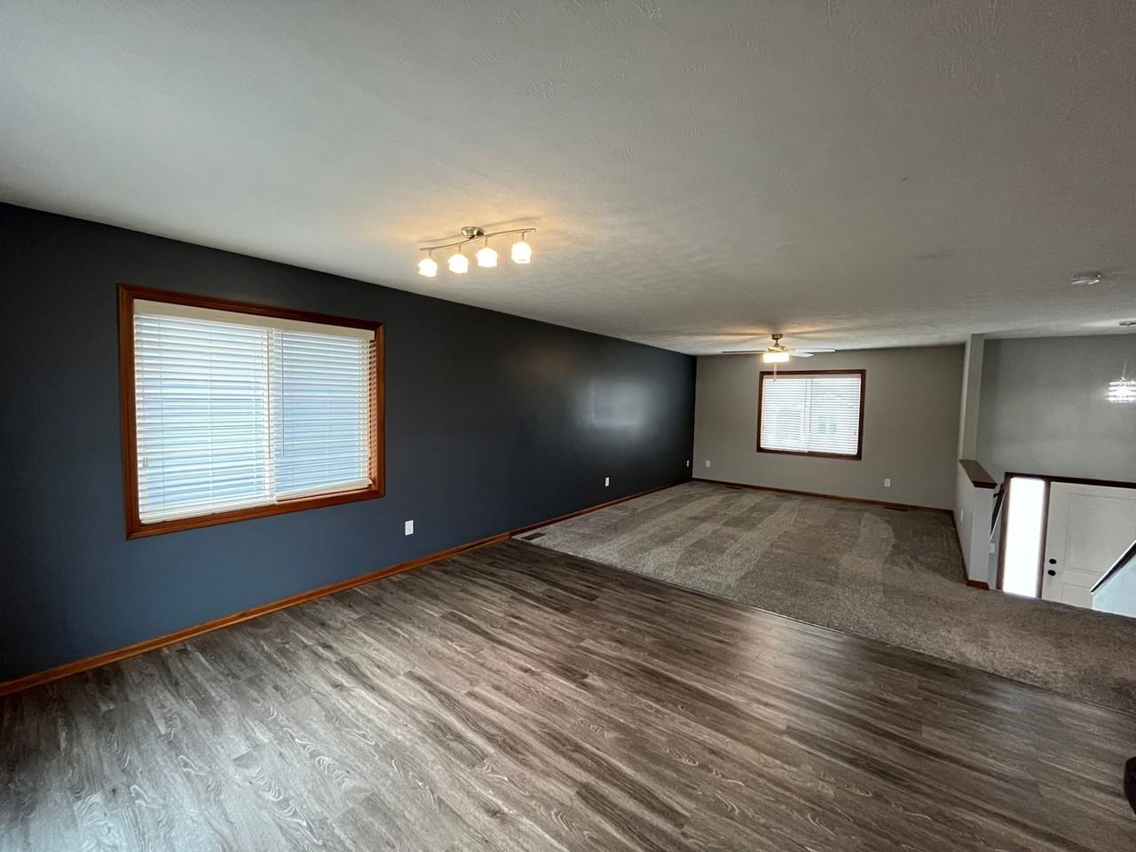 7825 Yankee Woods Dr - Photo 6 of 26