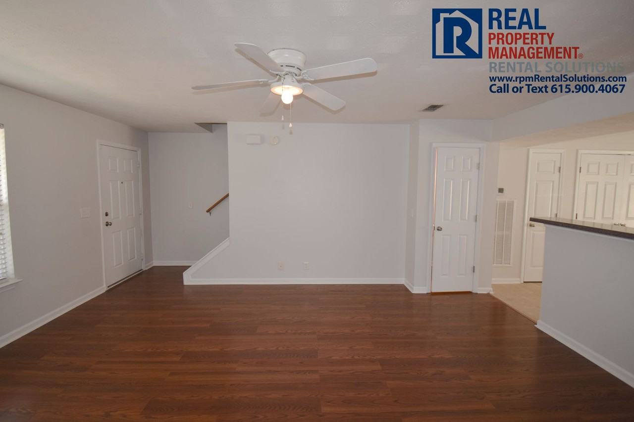 3212 Prater Ct - Photo 3 of 18