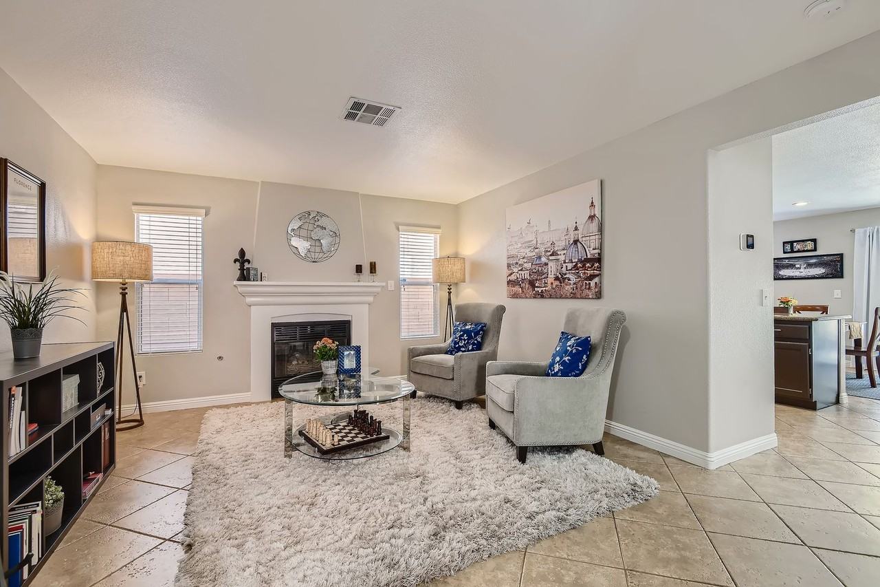 1517 Calle Montery St - Photo 3 of 36