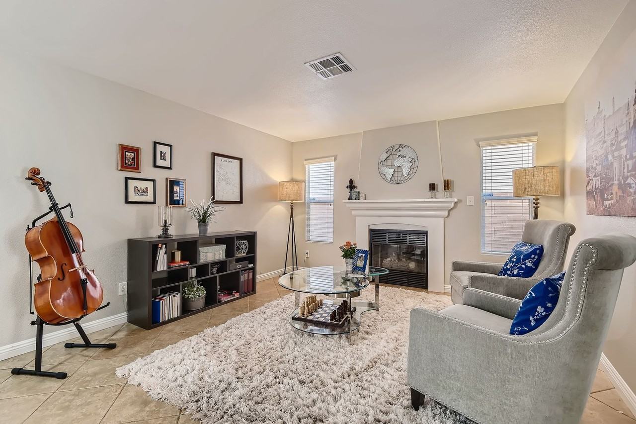 1517 Calle Montery St - Photo 4 of 36