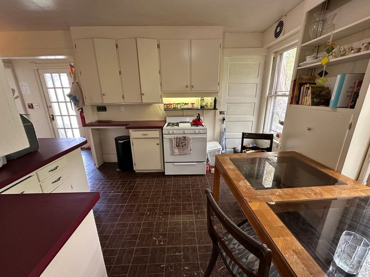 403 S Cayuga - Photo 5 of 9