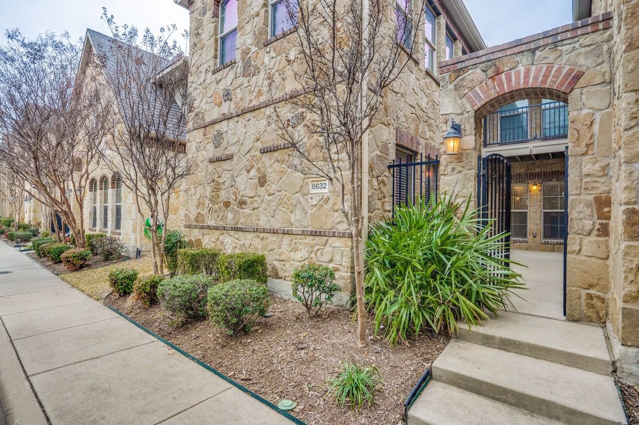 8632 Stargazer Dr - Photo 2 of 25