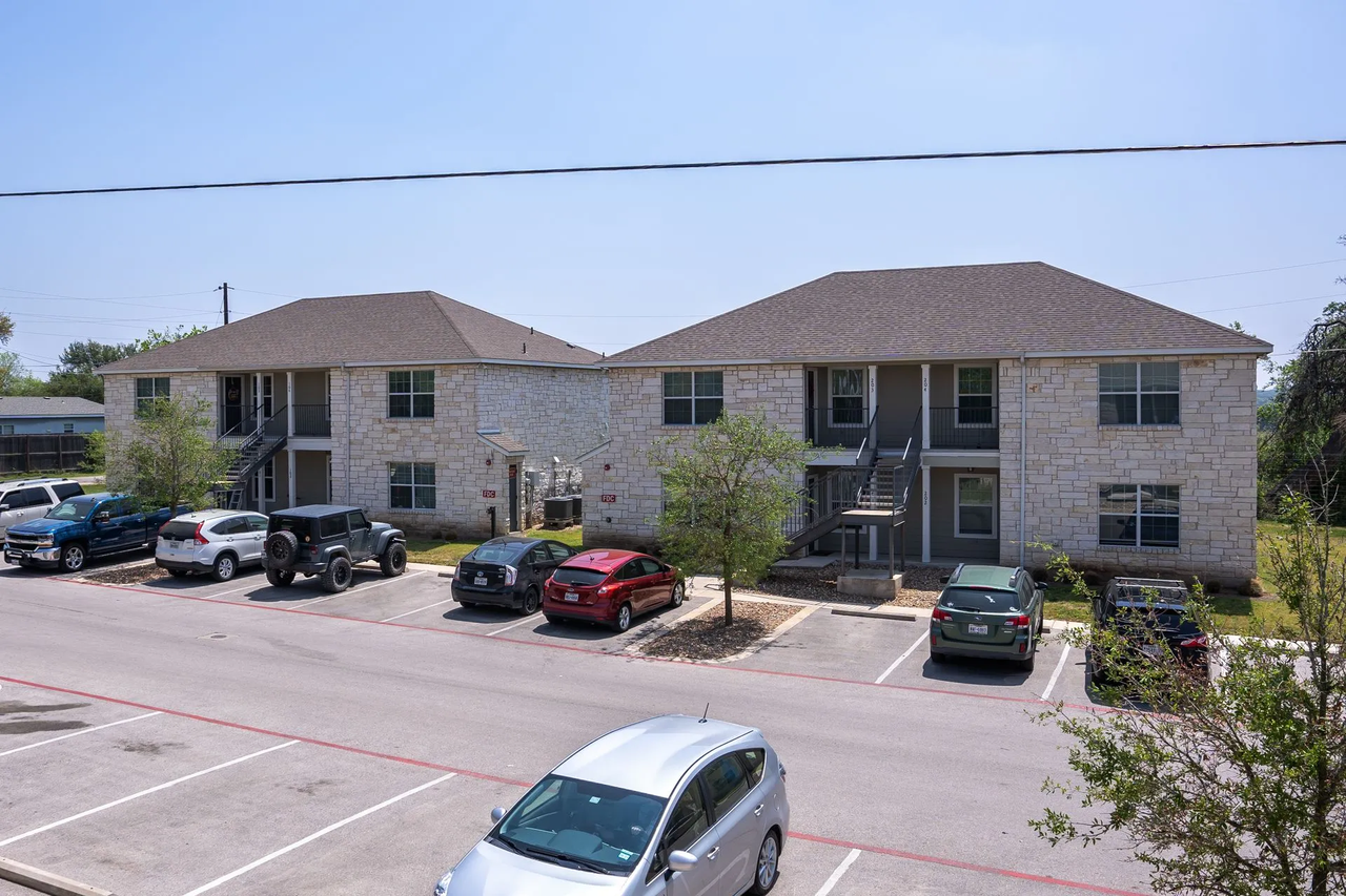 Stubblefield Park Apartments - Photo 2 of 17