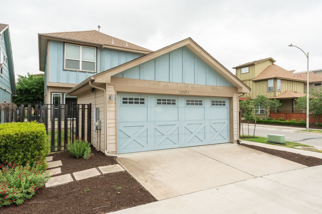 1001 Banyon St - Photo 2 of 15