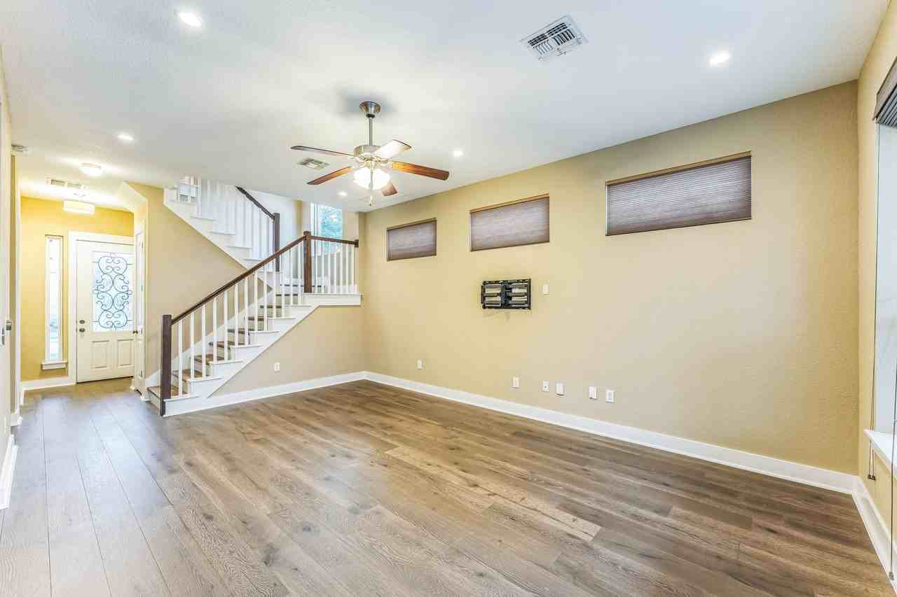 1001 Banyon St - Photo 3 of 15