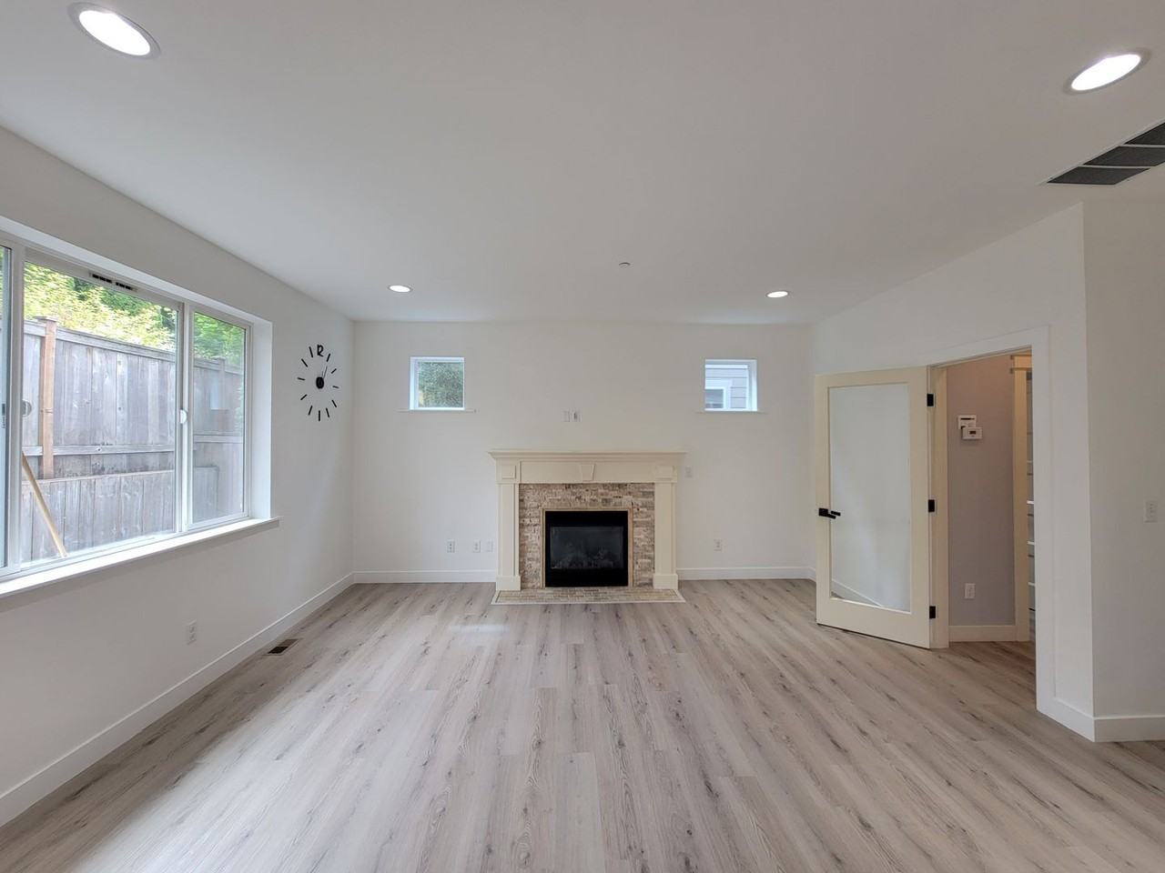 19623 23rd Dr Se - Photo 3 of 32
