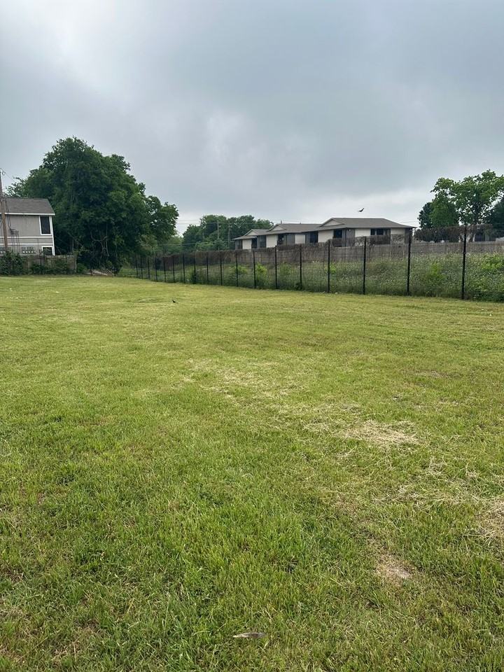 9133 Northgate Blvd #102 - Photo 7 of 11