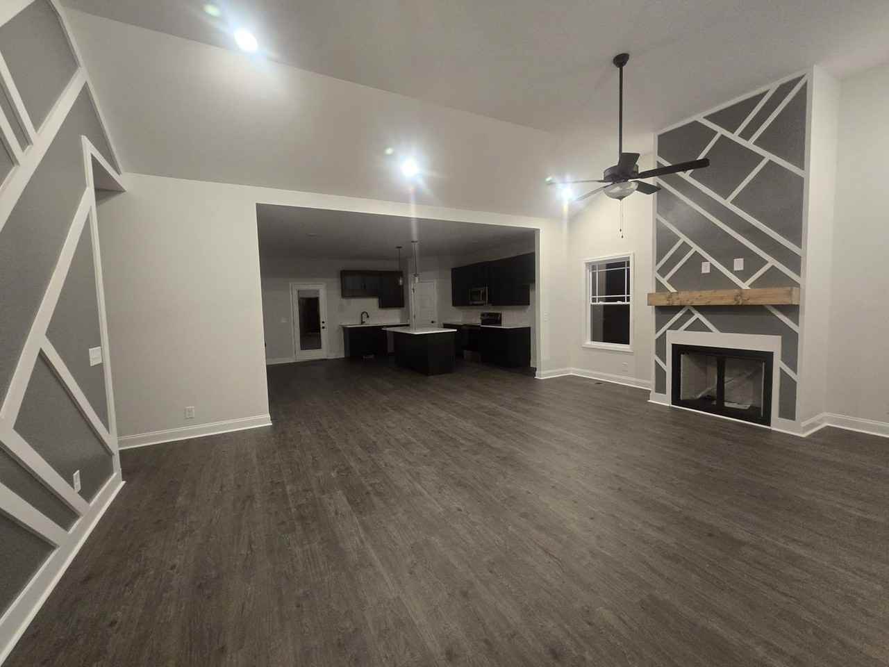 509 N Halifax Ct - Photo 2 of 25