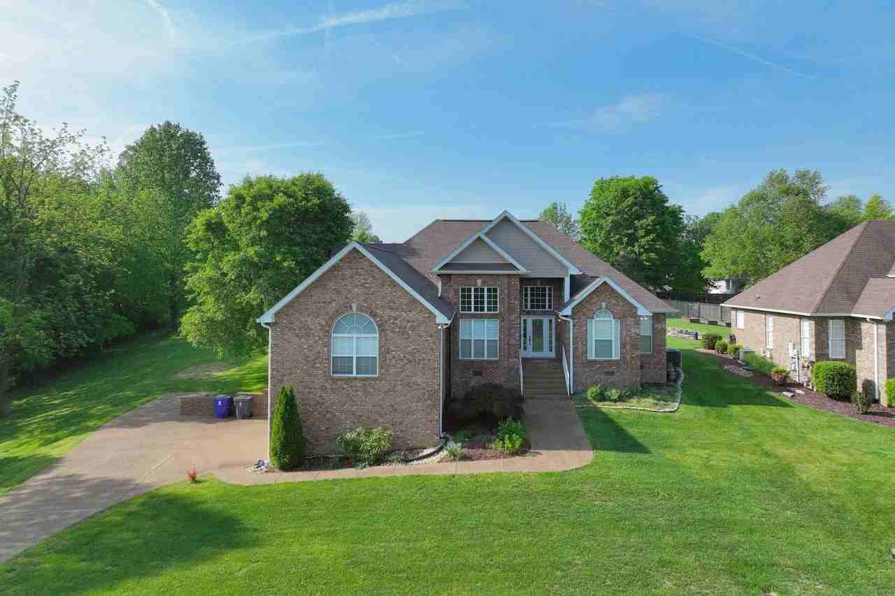 218 Thoroughbred Way - Photo 2 of 50