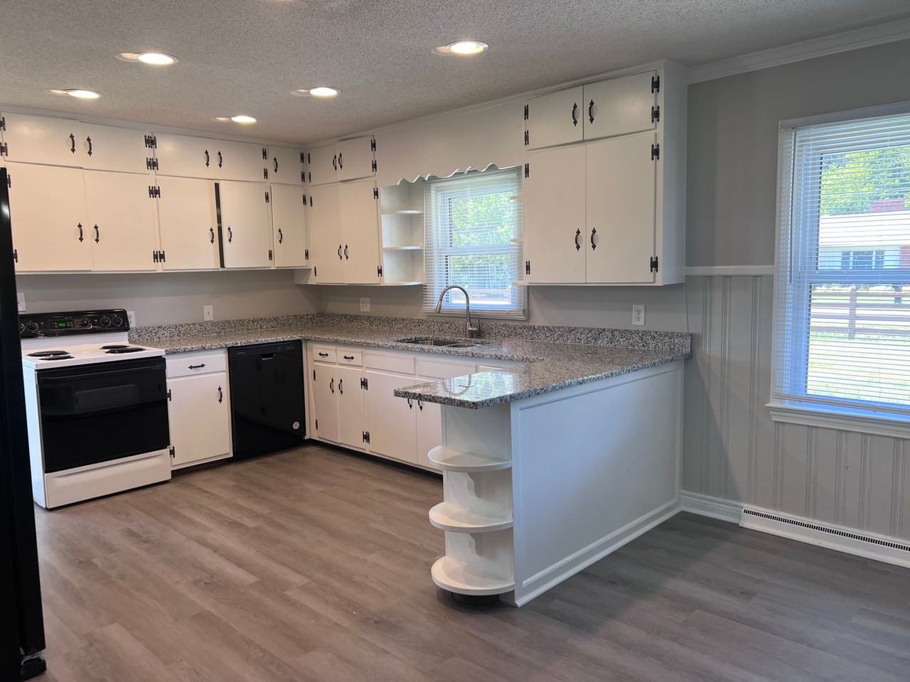 4529 Pleasant Garden Rd - Photo 6 of 18