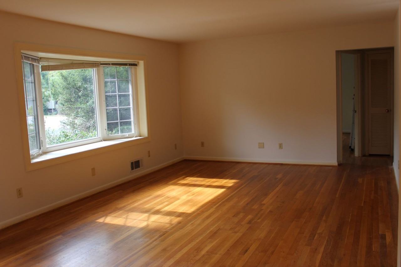 545 Beall Ave - Photo 4 of 18