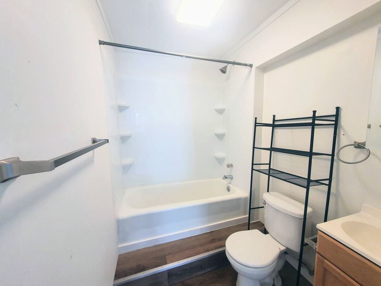 15015 Hackney Dr - Photo 3 of 7