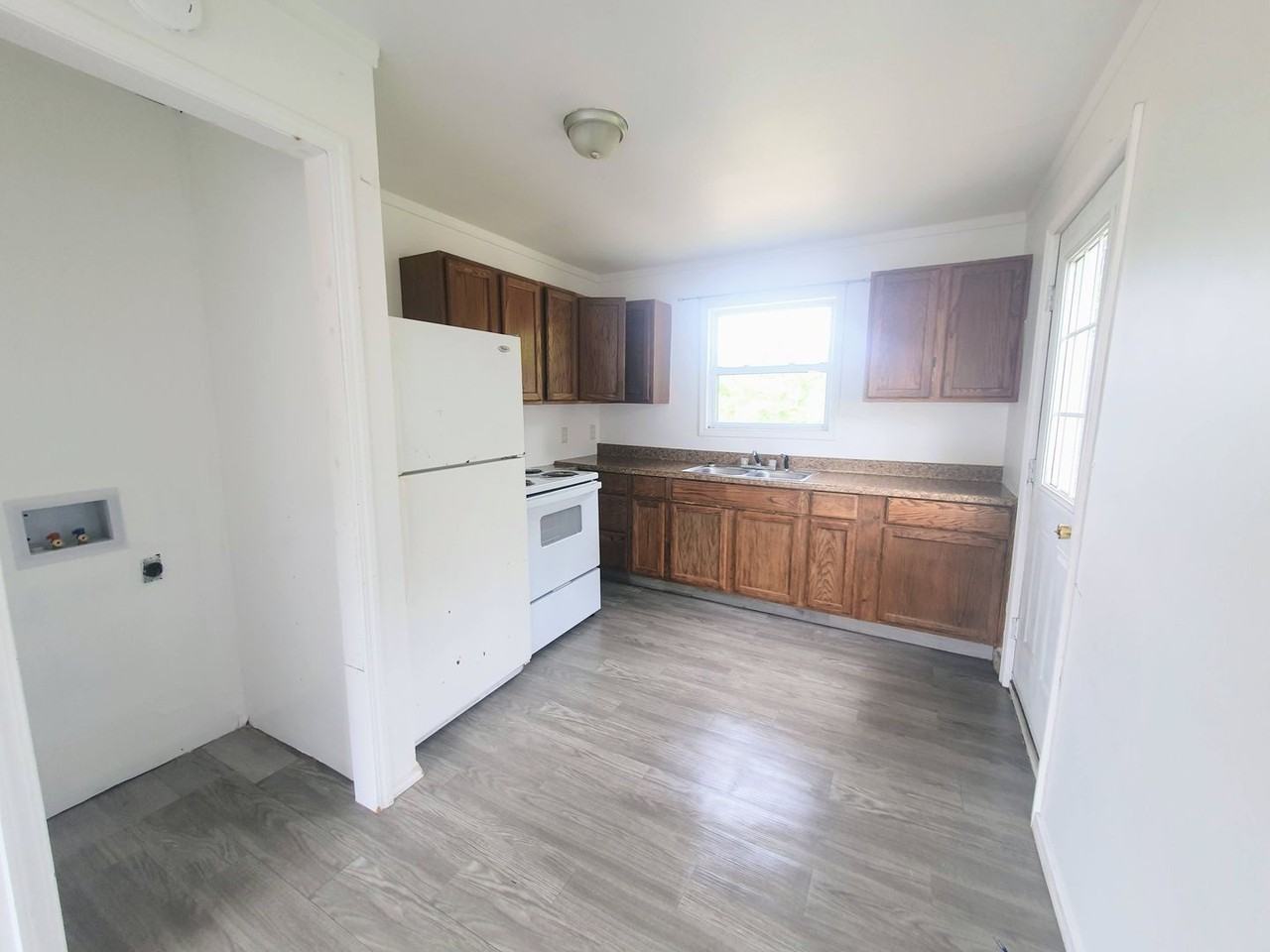 15015 Hackney Dr - Photo 4 of 7
