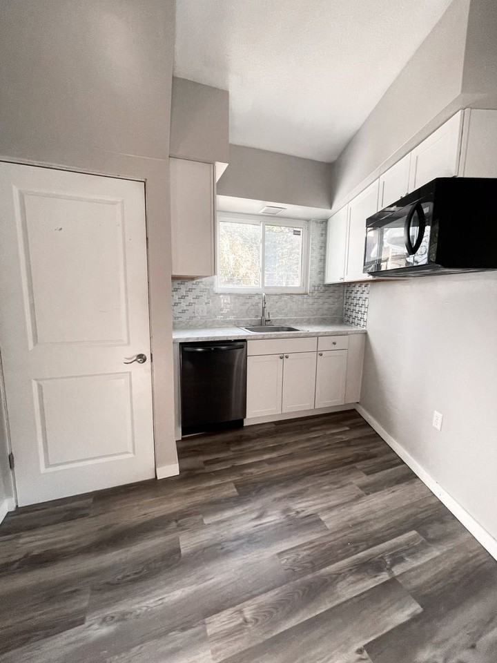 1 Arnold St - Photo 7 of 13