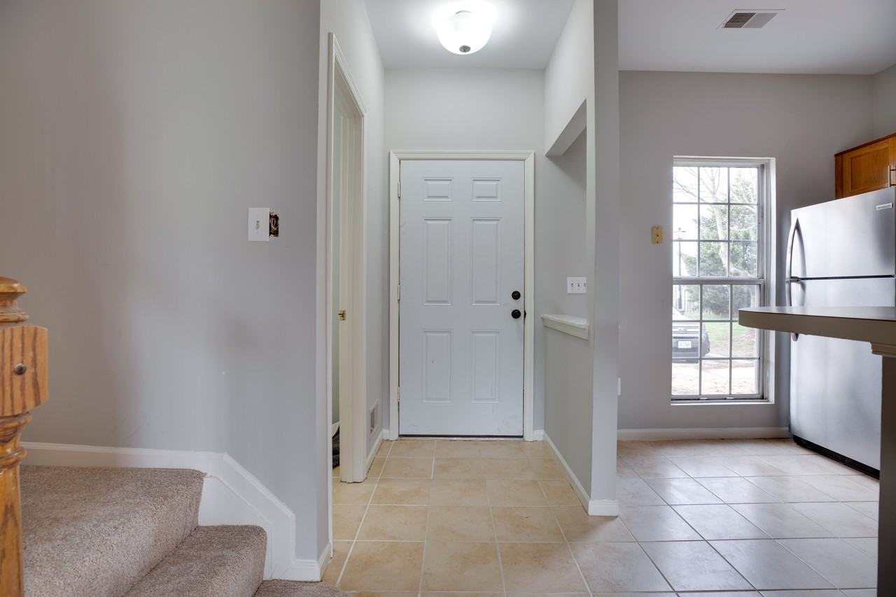 3005 McMaster Court - Photo 3 of 25