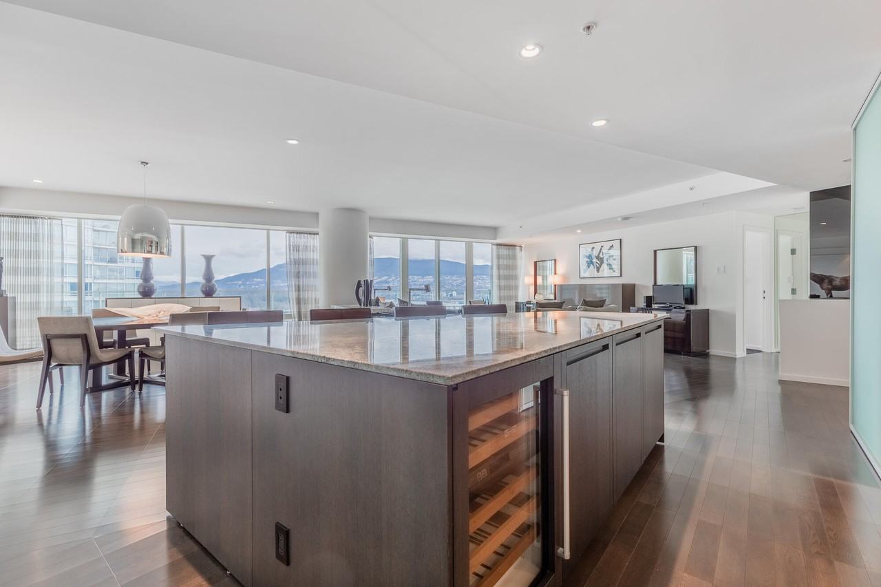 1011 West Cordova Street - Photo 3 of 13