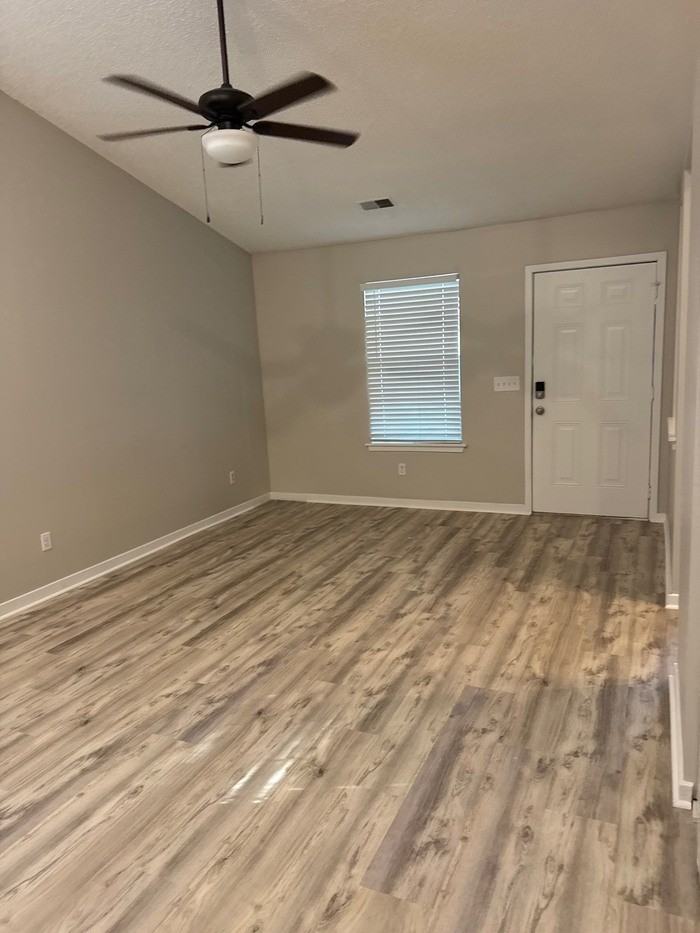 201 Birmingham Dr - Photo 3 of 25