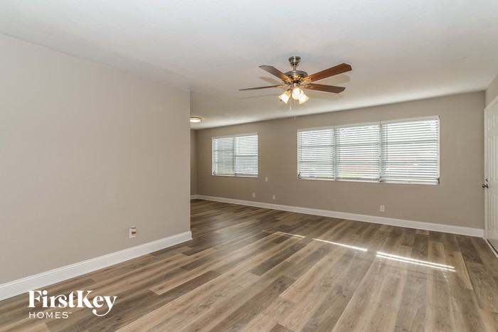 4149 Habana Ave - Photo 2 of 15
