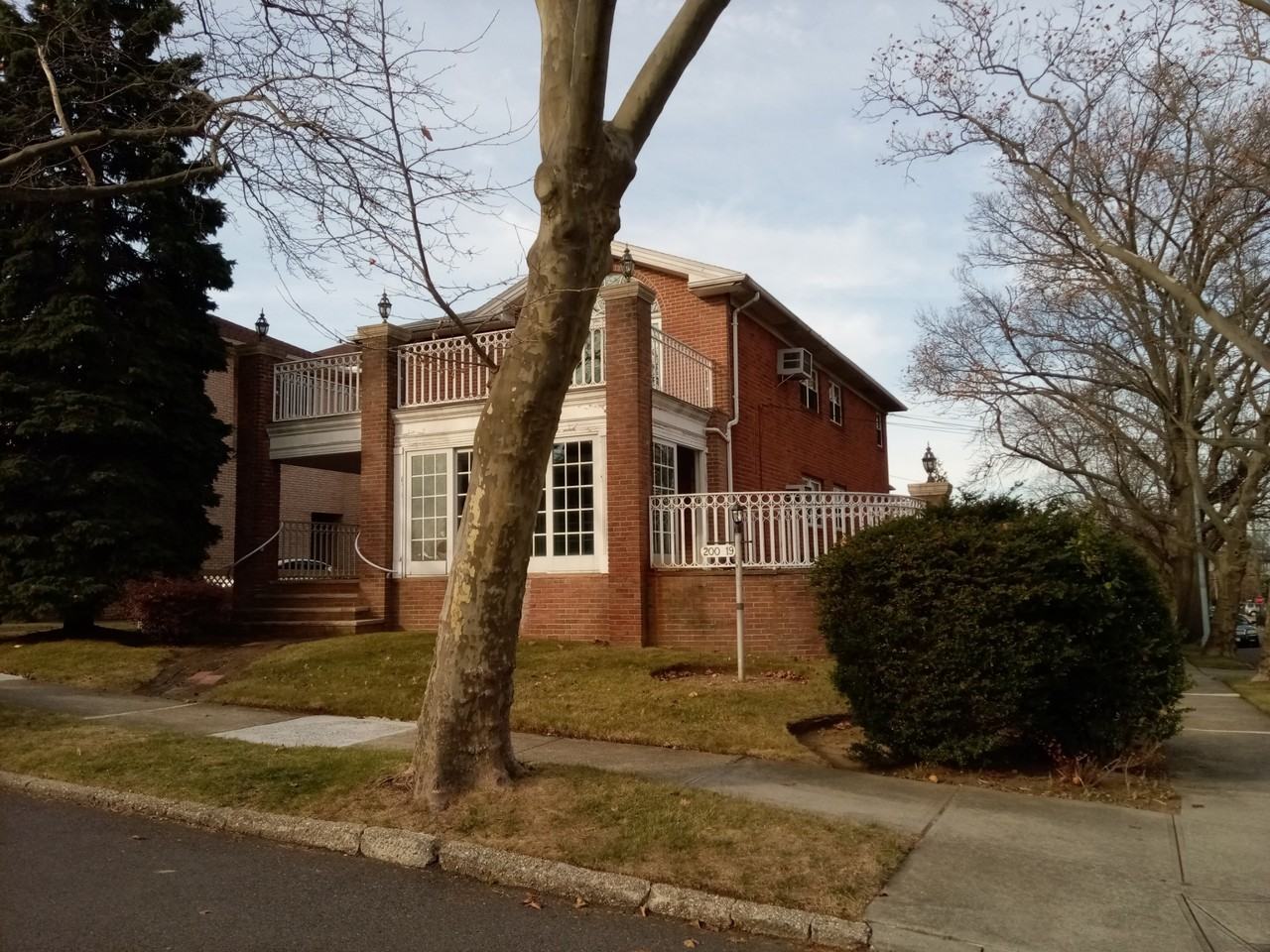 20019 16th Ave #1stFL - Photo 3 of 17