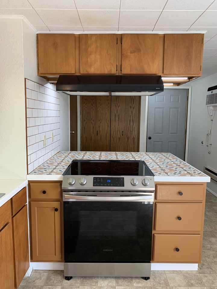 321 1/2 Chapin St #321-1-2 - Photo 3 of 10