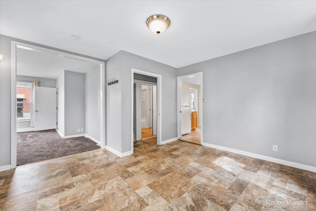 429 W Ottawa St #NA - Photo 4 of 23