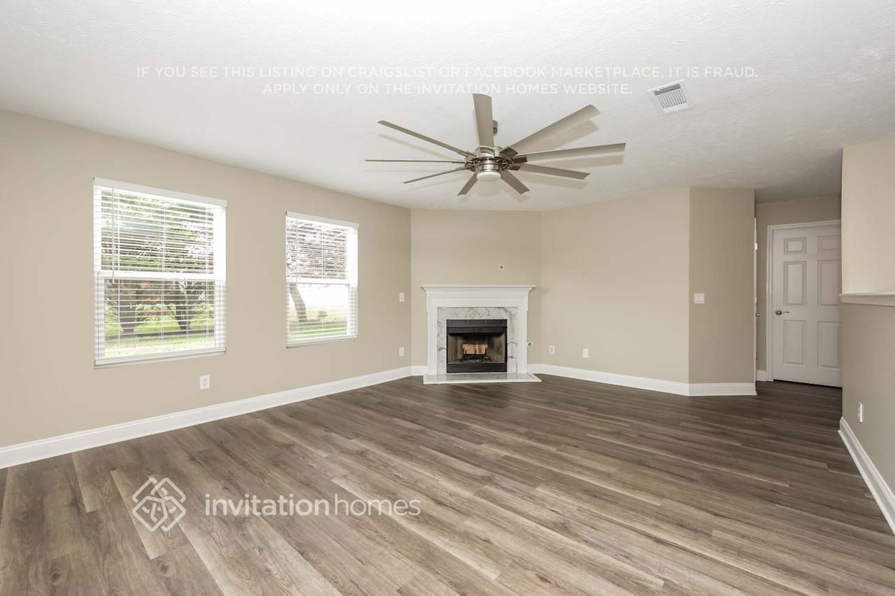 5439 Middlebury Dr - Photo 5 of 18