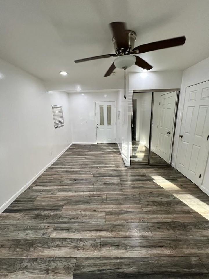 1328 E. 21st St. - Photo 3 of 9