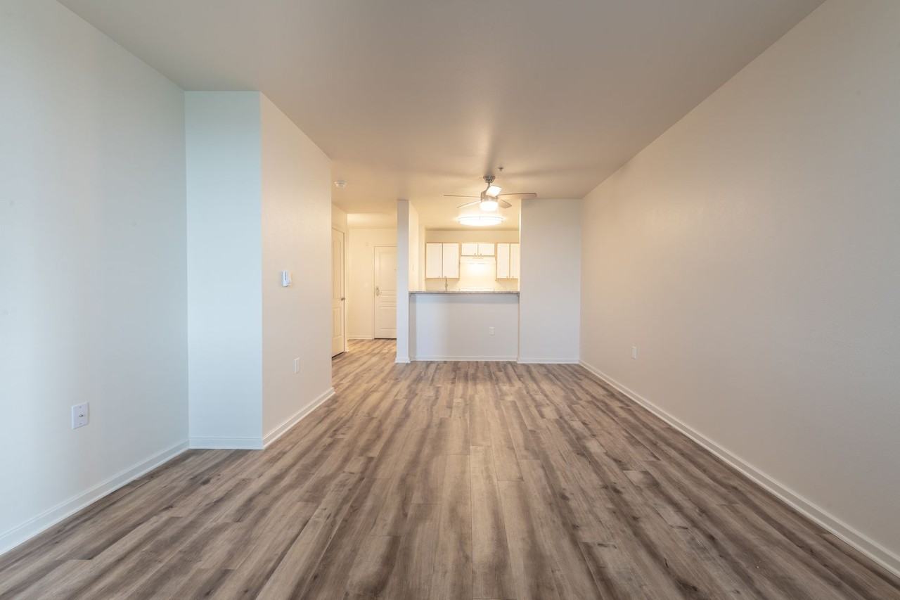 303 Ne 16th Ave #304 - Photo 7 of 16