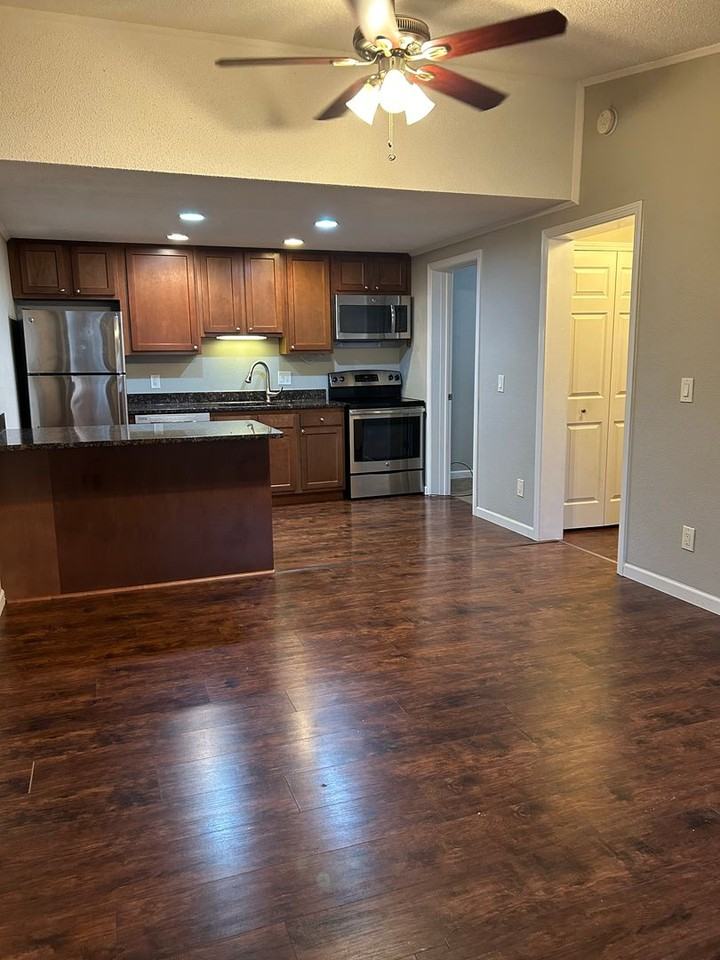 Waterbury Estates - Photo 4 of 14
