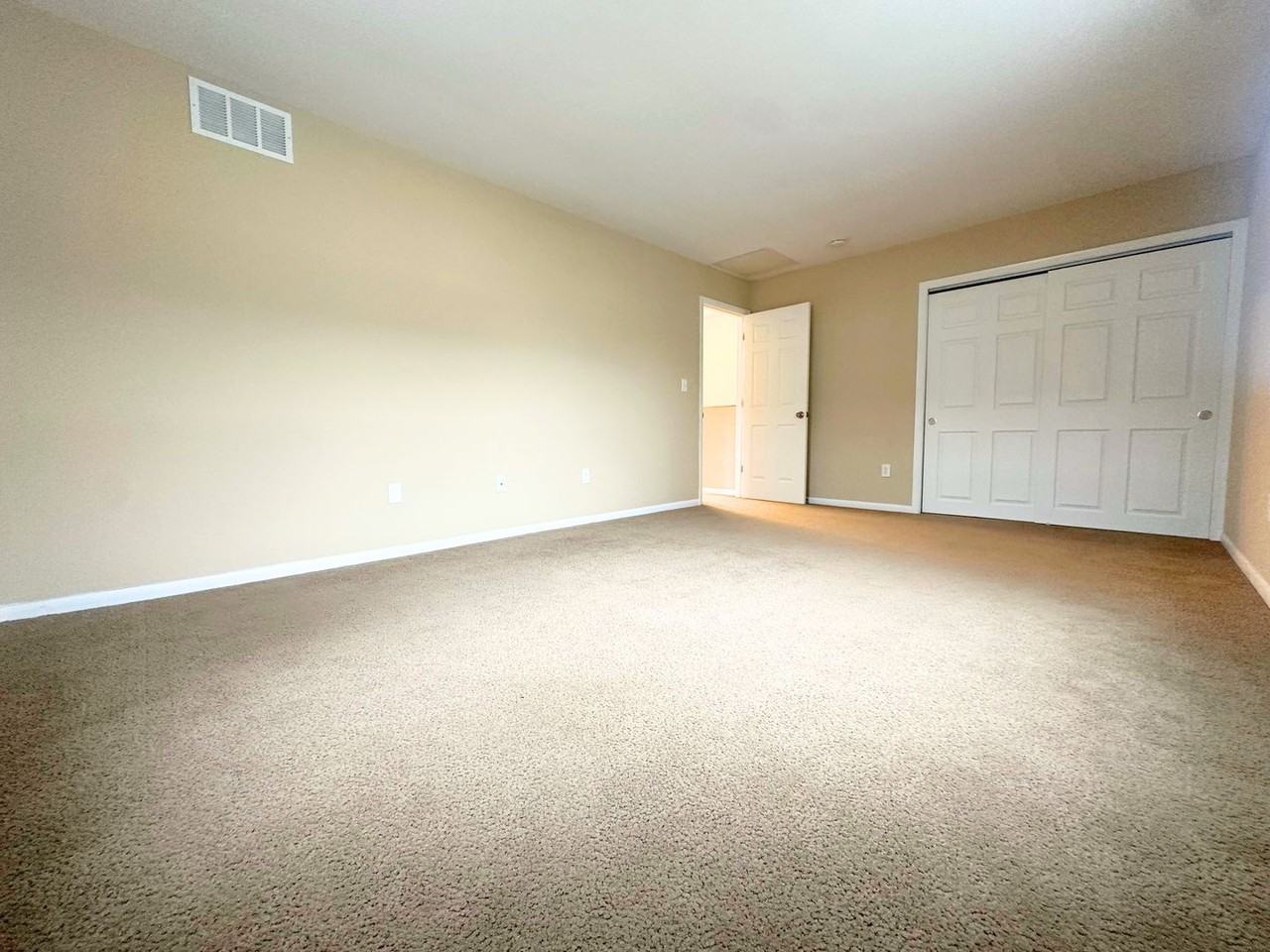 Kendall Oaks Saukville - Photo 6 of 16