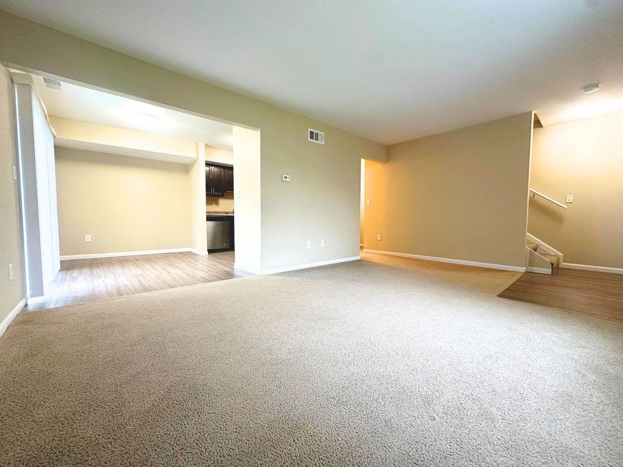 Kendall Oaks Saukville - Photo 2 of 16