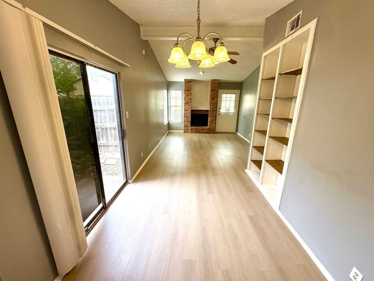 5310 Gawain Dr - Photo 7 of 27