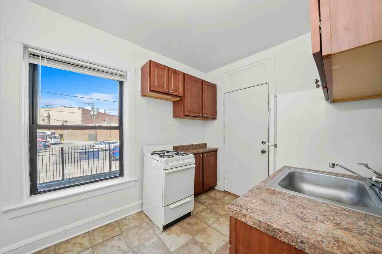 2647 Spaulding LLC - Photo 7 of 28