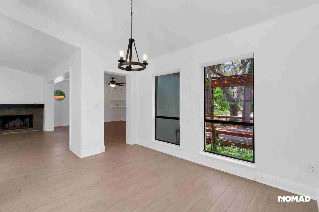 12710 Broleman Rd - Photo 5 of 40