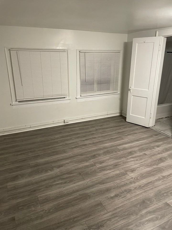 133 S 4th St #501 - Photo 2 of 6