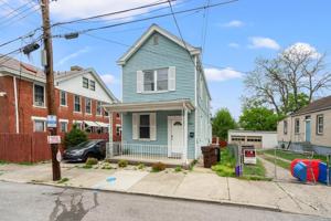 featured image of 2210 Busse St