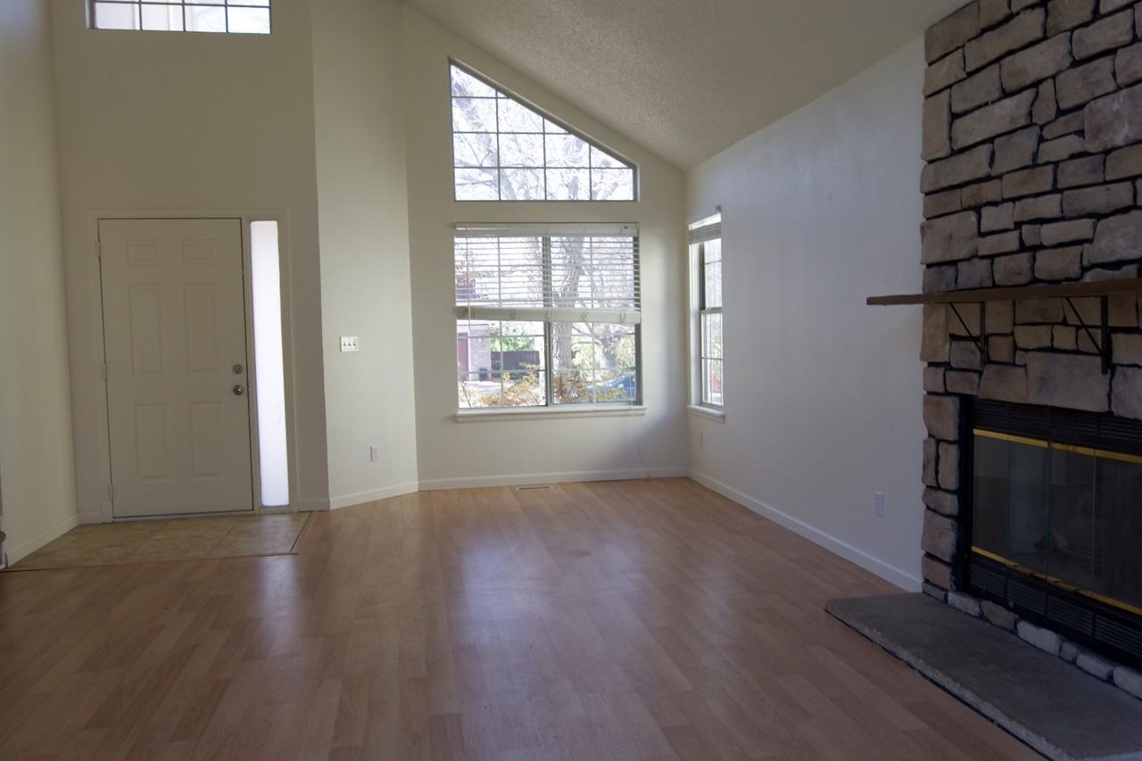4844 N Wildflowers Way - Photo 3 of 20