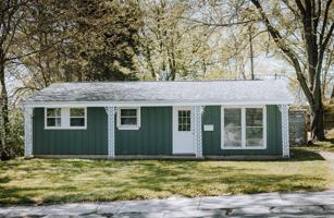 featured image of 1506 Crestview Drive