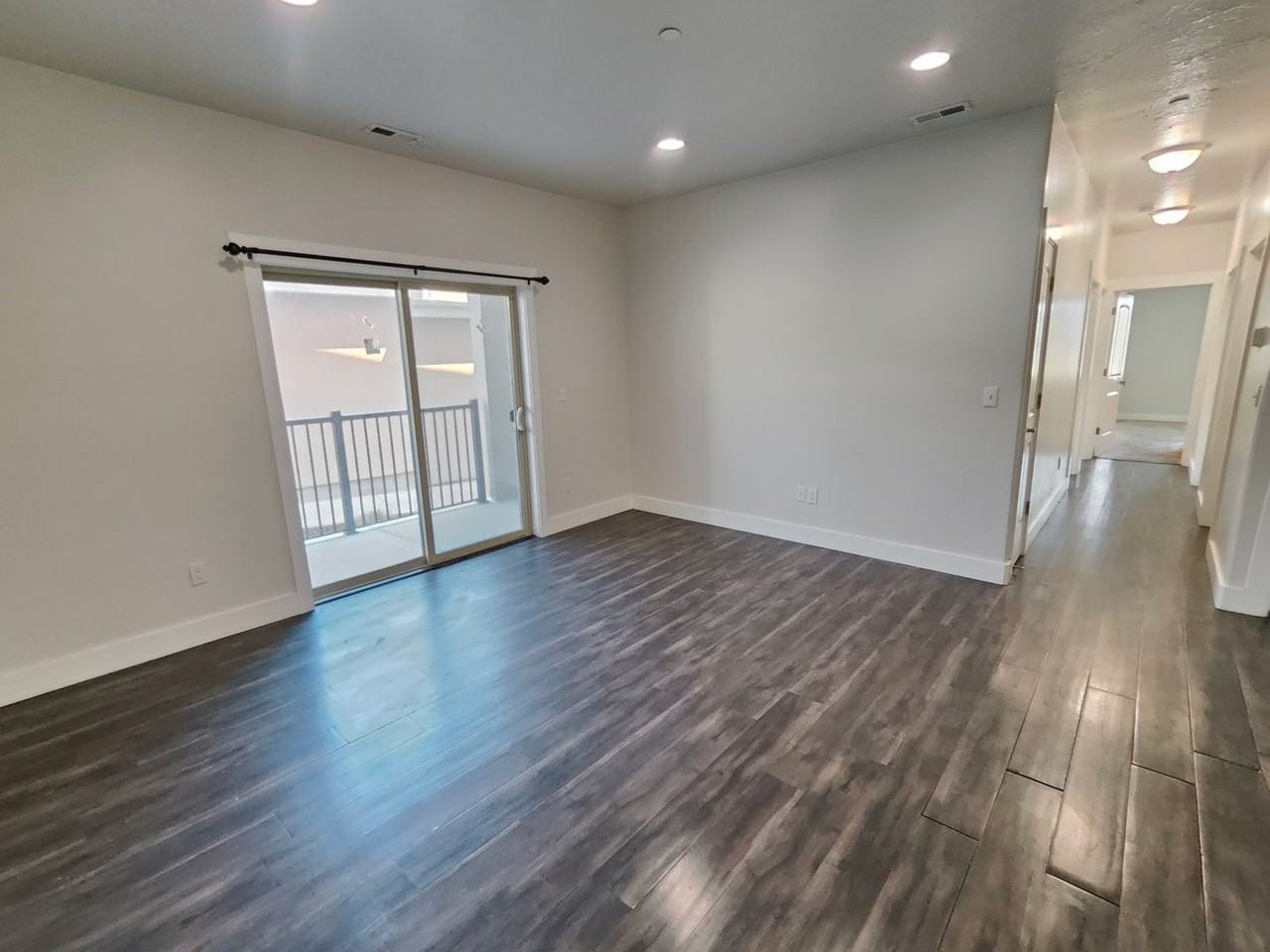 91 W Springview Dr - Photo 3 of 28
