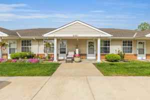 featured image of 21541 S Main St