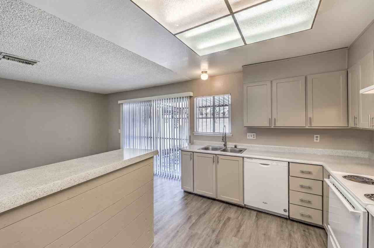 2426 Paradise Village Way - Photo 7 of 18