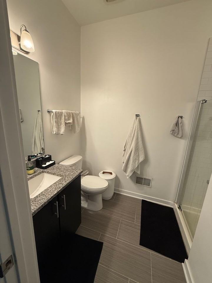 1244 W. Devon - Photo 4 of 19