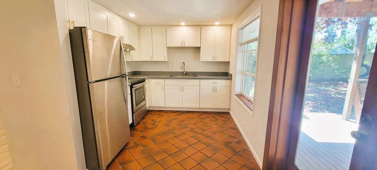16339 Ashworth Ave N - Photo 3 of 10
