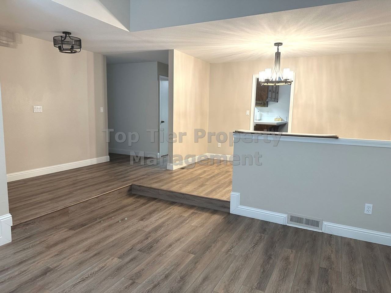 157 Regency Dr - Photo 3 of 21