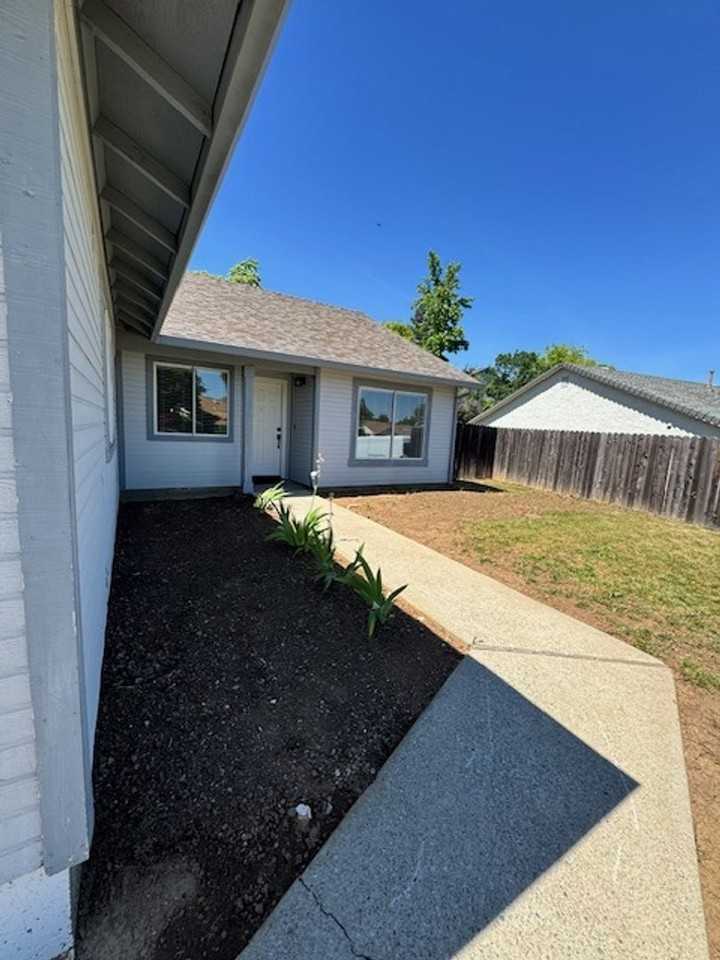 540 Vansicklen Way - Photo 3 of 24