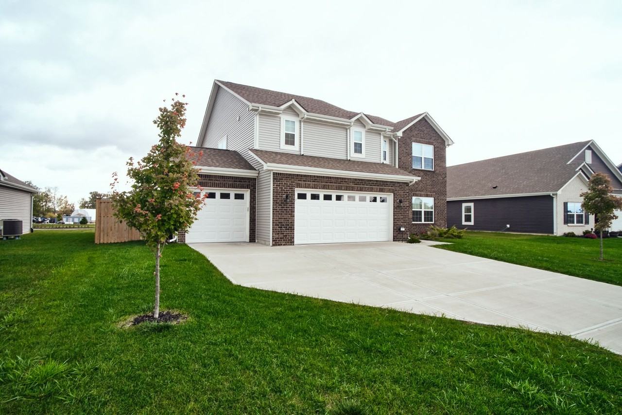 681 N Crystal Dr - Photo 3 of 50